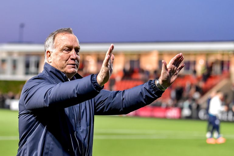 Dick Advocaat wordt bondscoach van Curaçao, Cor Pot en Kees Jansma in de staf