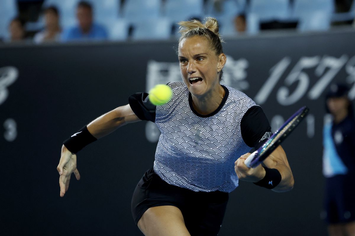 Arantxa Rus pakt voor het eerst sinds 2020 zege op grandslam met winst op Australian Open