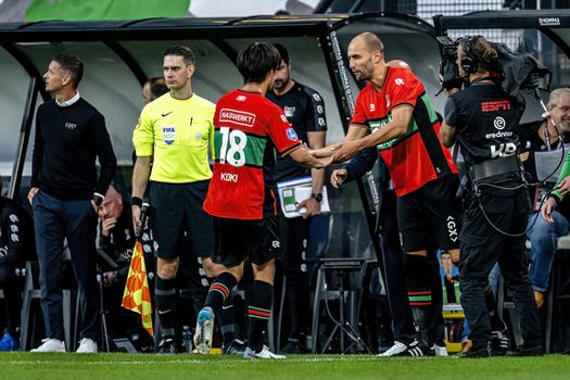 Slecht nieuws voor NEC'er Bas Dost: voorlopig geen terugkeer op het voetbalveld