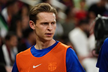 Frenkie de Jong krijgt derde basisplaats van het seizoen in overtuigende zege van FC Barcelona