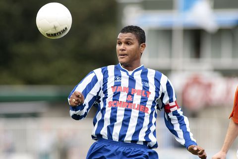 Oud-assistent Dick Advocaat werkte zich zonder papieren op: 'Ik wist helemaal niks van het trainerschap'