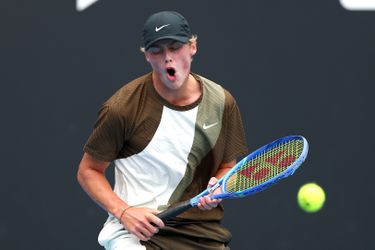 Zoon van tennislegende (17) beleeft hartverscheurend moment op Australian Open
