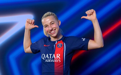 Verliefde Jackie Groenen is dolgelukkig in Parijs: 'Scheelt veel dat hij nu bij mij woont'