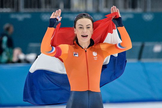 Bijzondere oproep voor feestende Femke Kok in TeamNL Huis: 'Een hele leuke, lieve vriend'