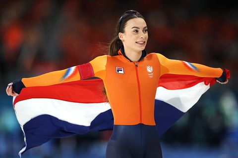 Emotionele Femke Kok door het dolle heen na fenomenale zege op Winterspelen: 'Ik stond te shaken'