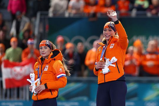 Schaatsiconen Ireen Wüst en Erben Wennemars diep onder de indruk van 'fenomeen' Femke Kok: 'Écht absolute perfectie'