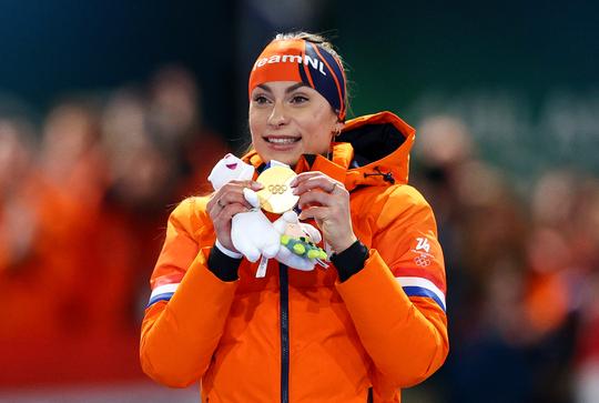 Olympisch kampioene Femke Kok (25) openhartig over liefdesleven: 'Ik wil gewoon goed in mijn vel zitten'