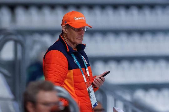 Schaatscoach Jillert Anema zorgt voor onbegrip met felle uitspraken op Spelen: 'Hij is op zoek naar een relletje'