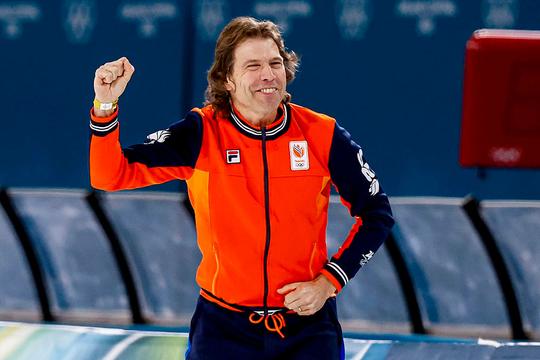 Coach Kjeld Nuis weet van geen ophouden na olympisch brons: 'We gaan vrolijk door'