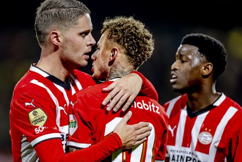 Winnend PSV verzuimt monsterscore neer te zetten bij RKC en zet Ajax weer onder druk