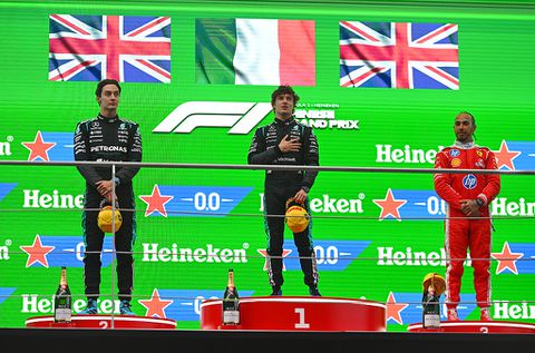 WK-stand Formule 1: achterstand Max Verstappen nóg groter na debacle in GP van China, Mercedes slaat gat