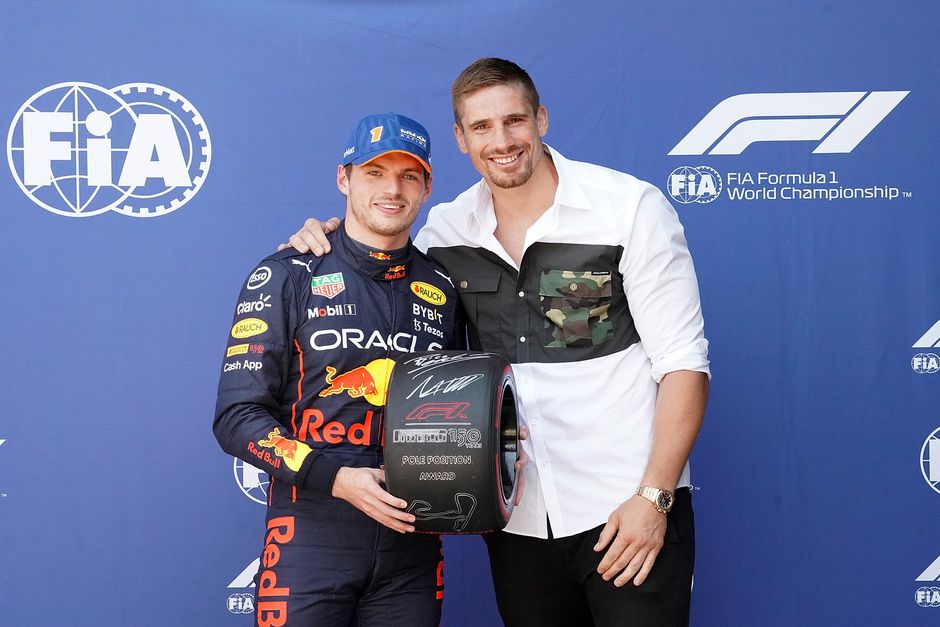 Rico Verhoeven open over vriendschap met 'kneiterdrukke' Max Verstappen: 'Mooi om te zien'