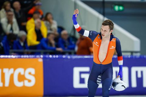 Nederlandse topschaatser ziet vreselijk af tijdens 'gevecht': 'Weet niet hoe ik het voor elkaar heb gekregen'