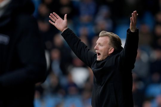 'Enorm blije' Dirk Kuijt (45) meldt langverwacht nieuws over zijn toekomst: 'Voor mij een geweldig platform'