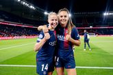 Jackie Groenen en Lieke Martens. Getty Images