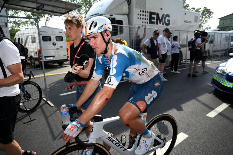 Pijnlijke valpartij zit ongelukkige Fabio Jakobsen dwars in Giro: 'Ik kan er niet omheen'