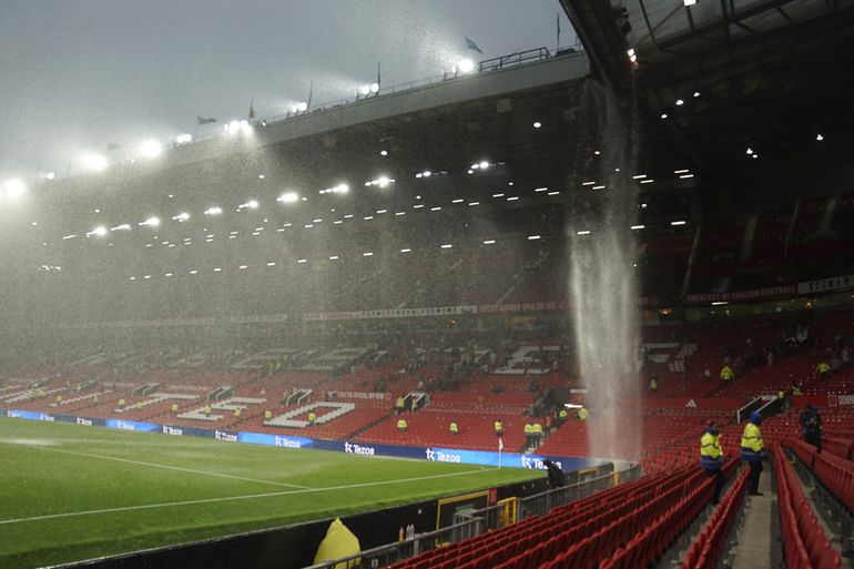 Stadion van Manchester United blijft 'lek': liever nieuw Old Trafford dan reparaties