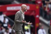 Erik ten Hag staat voor grote uitdagingen in de laatste wedstrijden van Manchester United dit seizoen. ©AP