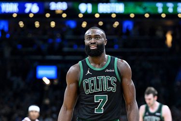 Bizar incident tijdens play-offs NBA zorgt voor gigantische ophef: 'Dit is gestoord'