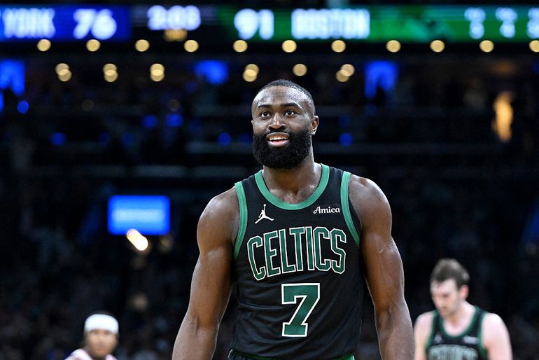 Bizar incident tijdens play-offs NBA zorgt voor gigantische ophef: 'Dit is gestoord'