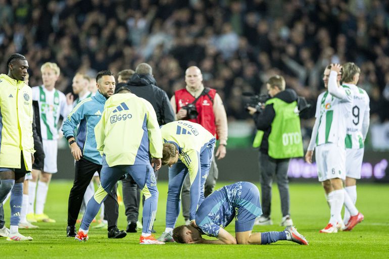 Ajax en Francesco Farioli hebben een groot mentaliteitsprobleem in zinderende titelstrijd: 'Een totaal absurde houding'