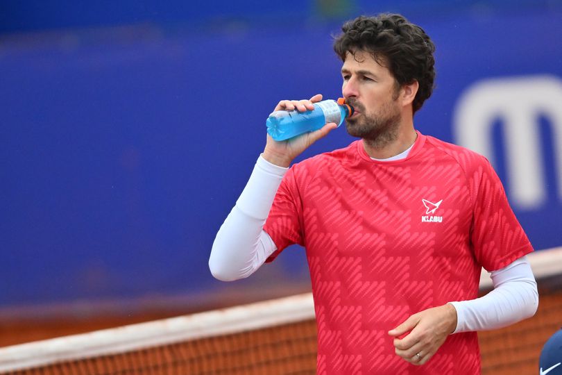 Partner van Nederlandse tennisser schrijft aangrijpend bericht: 'Ik werd wakker in een nachtmerrie van pijn en verdriet' image