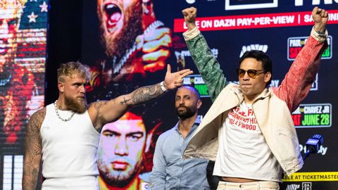 Verhitte Jake Paul scheldt twee wereldkampioenen de huid vol: 'Dat zei ik!'