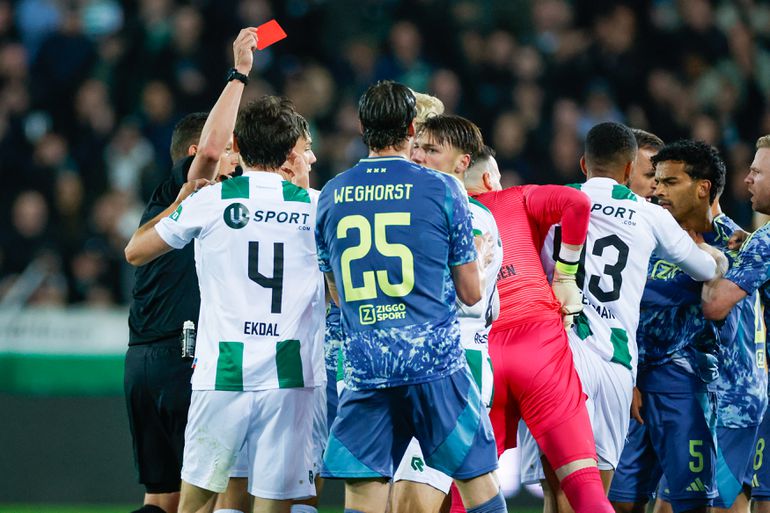 FC Groningen komt met opvallende reactie na rode kaart tegen Ajax