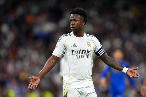 Topvoetballer Vinicius maakt ingrijpend nieuws bekend vlak voor WK: 'We gaan onze eigen weg'