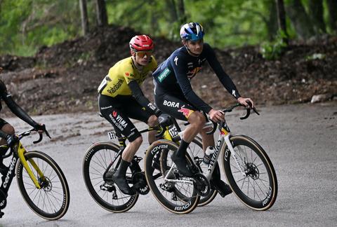 LIVE Giro d'Italia | Volg hier de ontwikkelingen in de zevende etappe van de Ronde van Italië