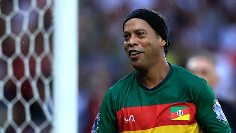 Ronaldinho fikt Braziliaans elftal totaal af en gaat niet meer kijken: 'Dit is een droevig moment'