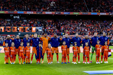 Het Wilhelmus: de tekst van het Nederlandse volkslied en waarom er 'Hispanje' en 'Duitschen' in staat