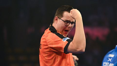 Nederlandse topdarters stomen door naar halve finale op World Cup of Darts, maar zijn wel 'de nul' kwijt