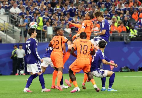 Oranje leeft massaal onder Nederlanders: valse start op WK voetbal trekt veel bekijks