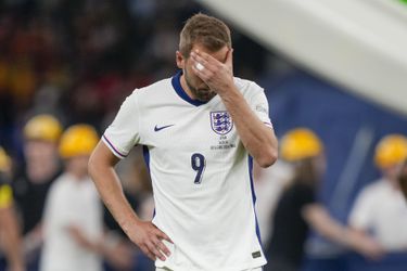 Engelse topscorer Harry Kane ook in zesde(!) finale onderuit: 'Dit gaat nog heel lang pijn doen'