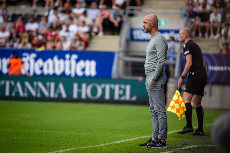 Erik ten Hag woedend na slecht optreden van Manchester United: 'Dit hoort niet bij topvoetbal'