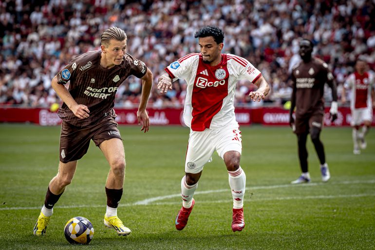 Groeibriljant van Telstar gaat mooie toekomst tegemoet: 'Werkte vorig jaar nog bij Tata Steel'