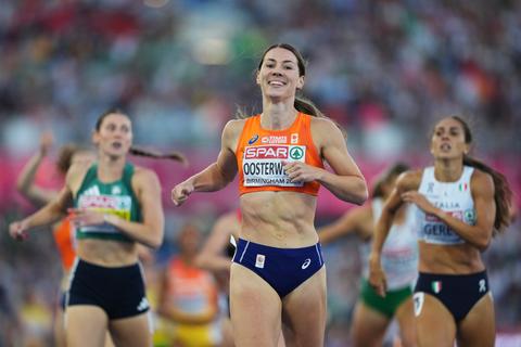 Zilveren topatlete Emma Oosterwegel ging bijna aan spanning ten onder: 'Twee nachten niet kunnen slapen'