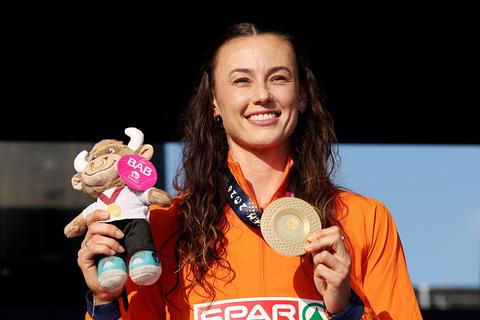 Prijzengeld EK atletiek | Gouden medailles van Jessica Schilder en Nadine Visser leveren mogelijk geen cent op