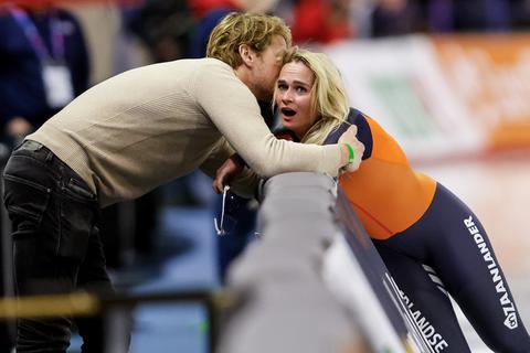 Feestelijke dag voor schaatsicoon Irene Schouten (34) na behalen van nieuwe mijlpaal: 'Wat prachtig!'