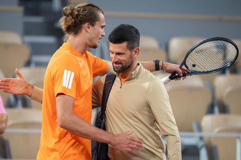 Toptennisser (29) doet opvallende voorspelling over toekomst Novak Djokovic: 'Zo goed is hij nog'