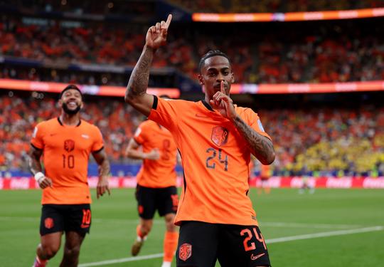 Oranje-revelatie Crysencio Summerville direct van waarde bij debuut in Saudi-Arabië