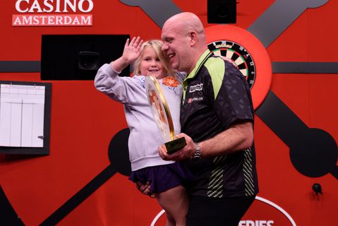 Topdarter Michael van Gerwen (36) moet nog altijd met 'problemen' dealen: 'Die vlieger gaat voor mij niet op'
