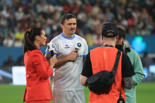 Ajax-legende ziet wereldkampioen boksen trukendoos openen in bijzonder duel