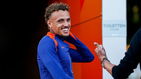 'Dankbare' Noa Lang deelt hartverwarmend beeld vanuit Napels