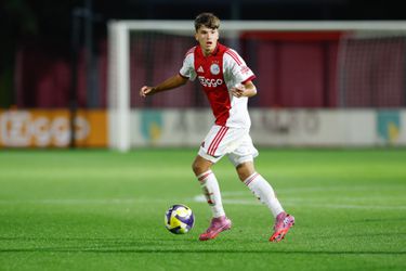 Ajax-talent Damián van der Vaart duidelijk na prachtig moment: 'Ik hoop dat er nog vele volgen'
