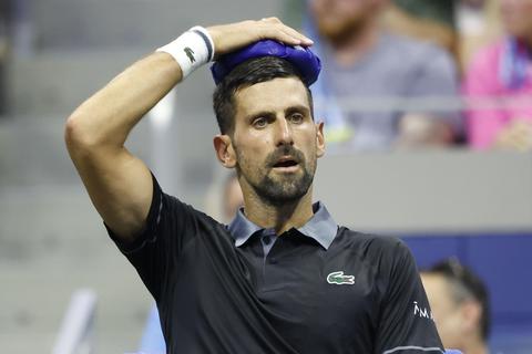 Tennisicoon Novak Djokovic (39) in lastige situatie na 'schokkend' verlies op US Open: 'Daar denkt hij zeker over na'