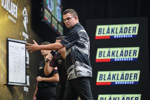 Pijnlijke conclusie voor topdarter Gian van Veen (24): 'Dat is echt zuur voor hem'