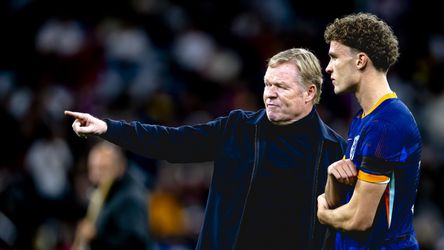 Louis van Gaal had oplossing voor 'hulpeloosheid' van Oranje: 'Ronald Koeman is minder dwingend'