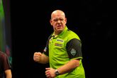 Michael van Gerwen pakte dinsdag een titel bij de PDC na een zware periode. © PDC Darts